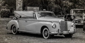 Mercedes Benz Convertible, San Marino Classic, lacy park, fun, trees, lawn, grass, chrome