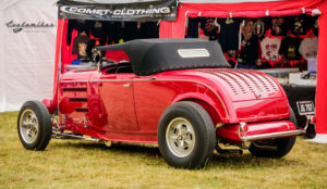 SoCal Speed shop, comet clothing, louvered, red, black top,1932, 32, Roadster, ford, soft top, removable top, hot rod, big n' littles, chrome, paint, smooth, park, car show, NSRA UK, K. Mikael Wallin, Customikes