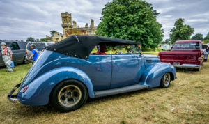 Old warden, UK, England, winner row, rt side view, mags, mag wheels, trees,1938, 38, Roadster, ford, soft top, removable top, hot rod, big n' littles, chrome, paint, smooth, park, sky, clouds, car show, NSRA UK, K. Mikael Wallin, Customikes